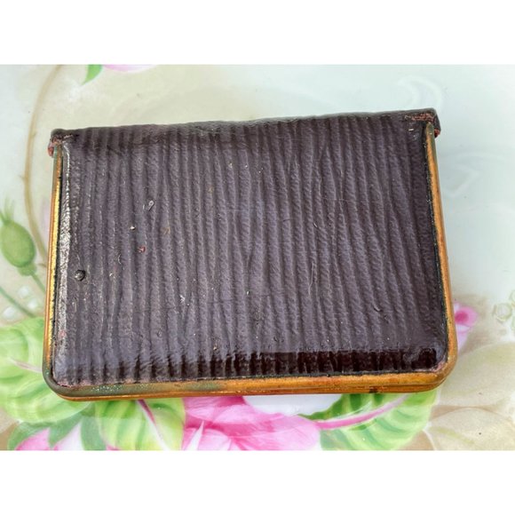 Antique Leather Floral Celluoid Make-up compact - Picture 6 of 8